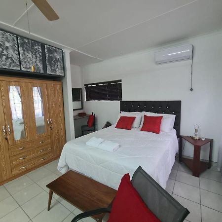 Chantelle'S Overnight Room Richards Bay Luaran gambar